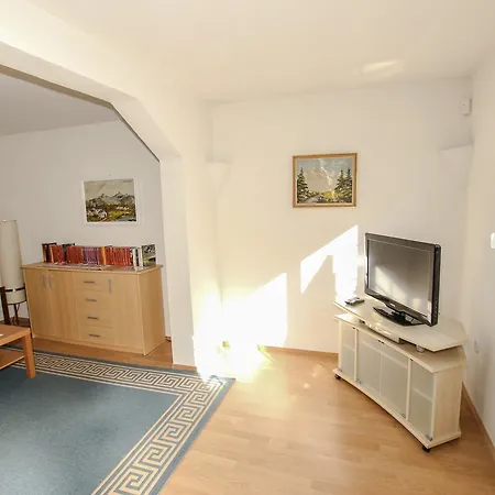 Apartment Nikolina *
